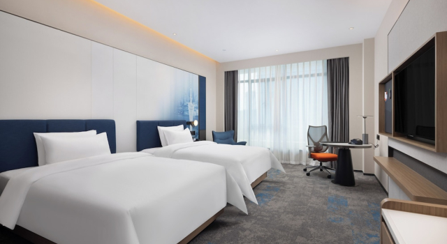 Двухместный номер Superior Hampton by Hilton Guangzhou Xintang Railway Station