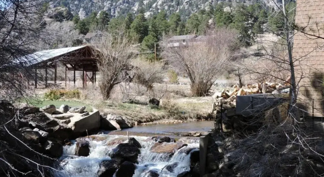 Номер Standard Elkhorn One Bedroom Condo with River View from Deck and Walking Distance to Estes Park - #3262 by RedAwning