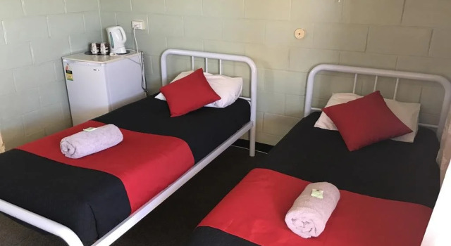 Oxford Hotel Motel Cunnamulla, Prenota Motel  