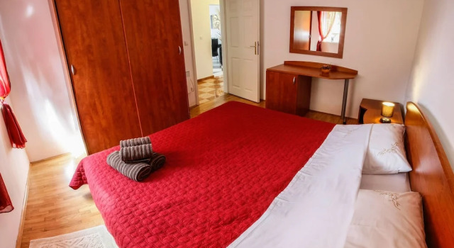 Apartment Sally, Prenota Appartamento Hotel a Isole Quarnerine con parcheggio, Parcheggio