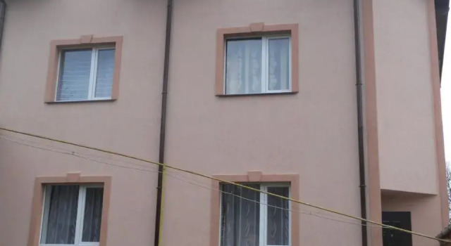 Guest House Ivanna, Prenota Affittacamere Hotel a Ivano-Frankovsk con parcheggio, Parcheggio