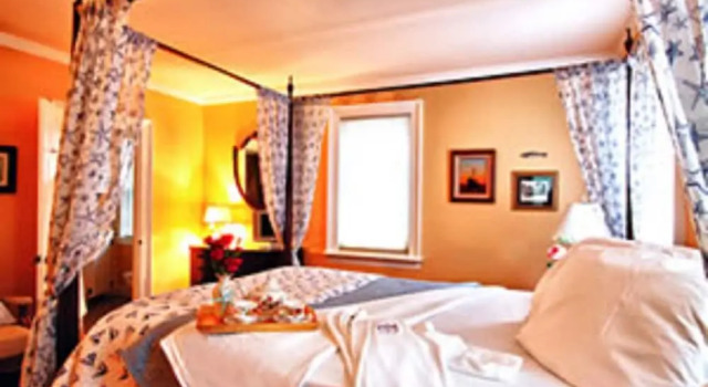 1750 Inn at Sandwich Center