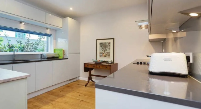 Veeve - Waterfront Flat