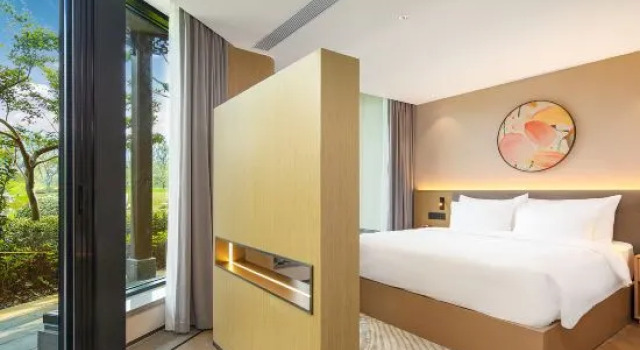 Семейный люкс Yixing Longyin Xishan inn