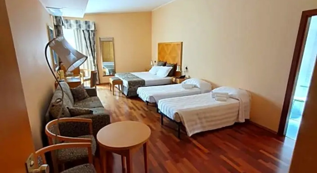 Standard Familie Zimmer mit Seeblick Riviera Hotel