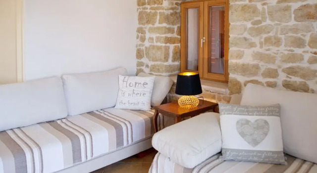 A1 - apt w. Terrace, Just 3 min Walk to the Beach