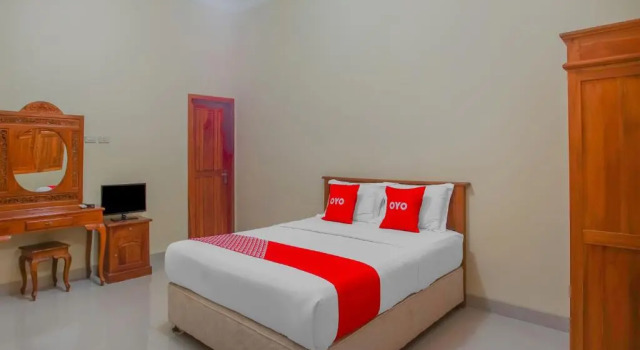 Люкс Deluxe Collection O 89999 Hotel Bumi Kedaton Resort