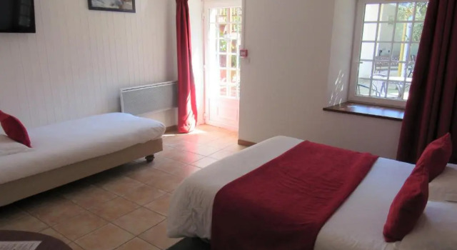 Трёхместный номер Standard Citotel Les Sternes