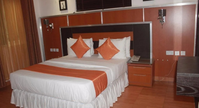 Meros Villa, Book Villa Villaer i Lagos State, Villa