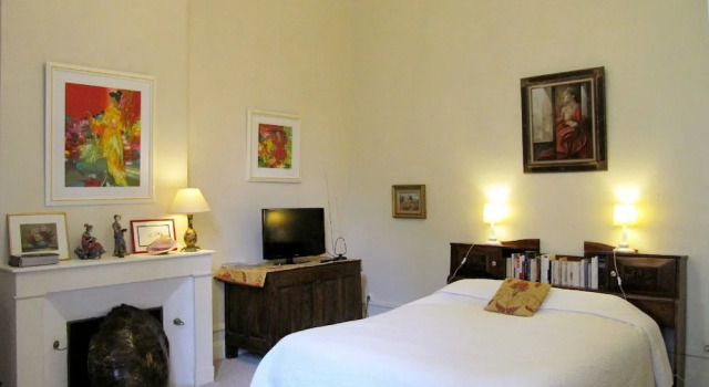 Chambres d'hôtes Jardin du Sequoia, Rezerwuj Hotel Hotele w Gironde z parkingiem, Parking