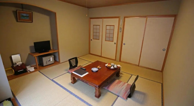 Номер Economy Nakajimaya Ryokan