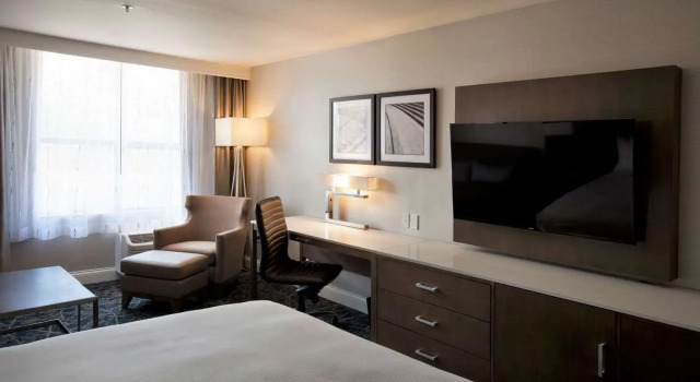 Номер Standard Doubletree By Hilton Pomona