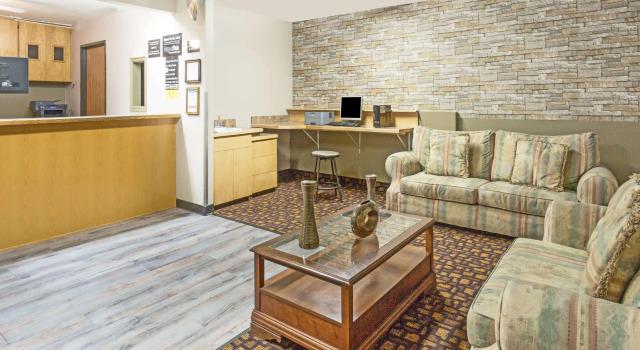 Super 8 by Wyndham Logan
