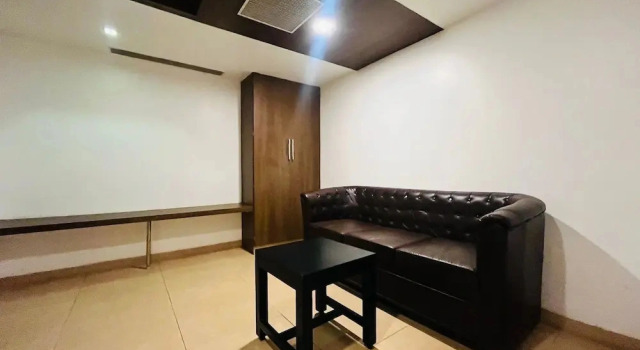 Люкс PLA Rathna Residency Trichy