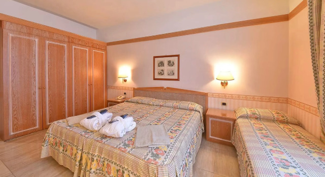 Трёхместный номер Standard Grand Hotel Delle Terme Re Ferdinando