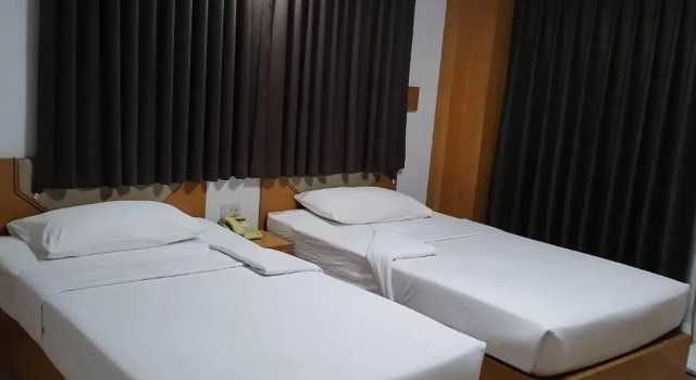 Areena Resort and Hotel Uttaradit, Забронировать Курортный отель  