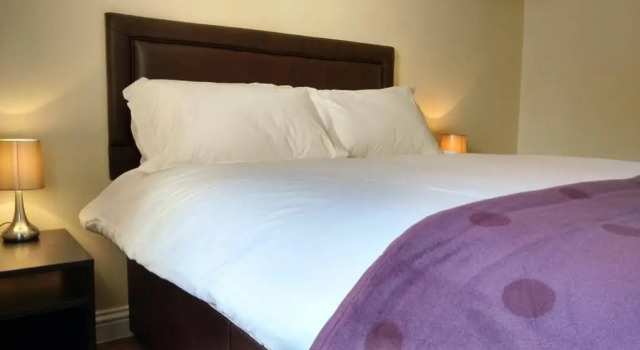 Vale of Berkeley Guest House, 预订 宾馆 Berkeley 格洛斯特郡