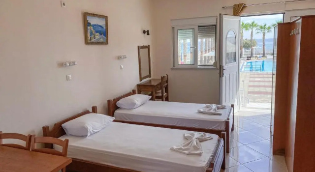 Номер Comfort Mammis Beach Hotel