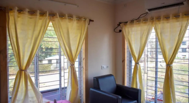 Dip Holidays, Boek Hotel Hotels in Bolpur met zwembad, Zwembad