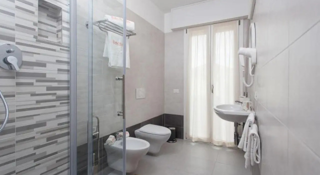 Трёхместный номер Standard Hotel Riz