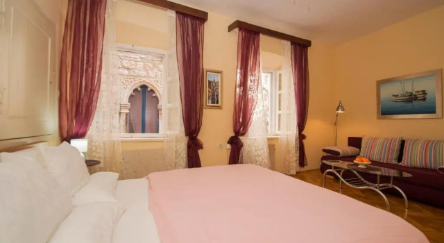 Apartments Sunny Town, Забронировать Апартаменты/квартира Апартаменты Корчулы, рядом с Частный Пляж «Апартментс Ванда», Апартаменты/квартира
