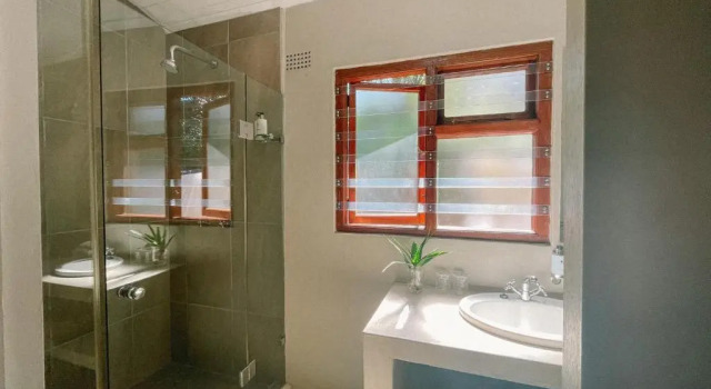 Двухместный номер Standard Ngoye Lodge