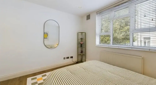 The Earl's Court Hideaway - Warm 3bdr House, Забронировать Дом для отпуска Коттеджи Лондона, рядом с Городской музей полиции, Коттедж