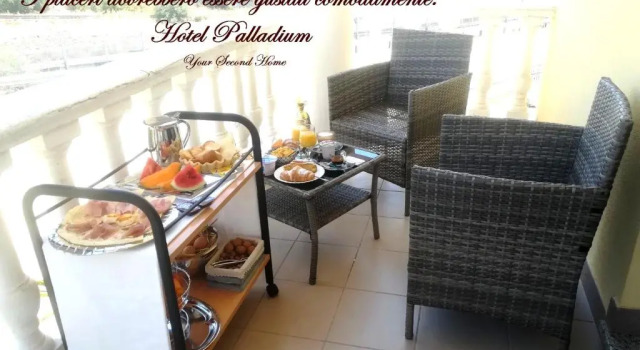 Полулюкс Hotel Palladium