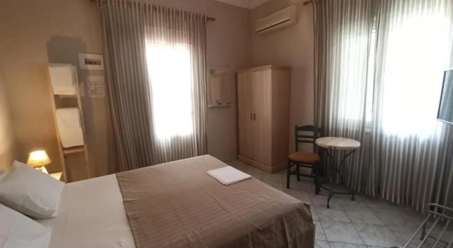 The Garden, Book Hotel Hotels in Pefki with Parking, Parking