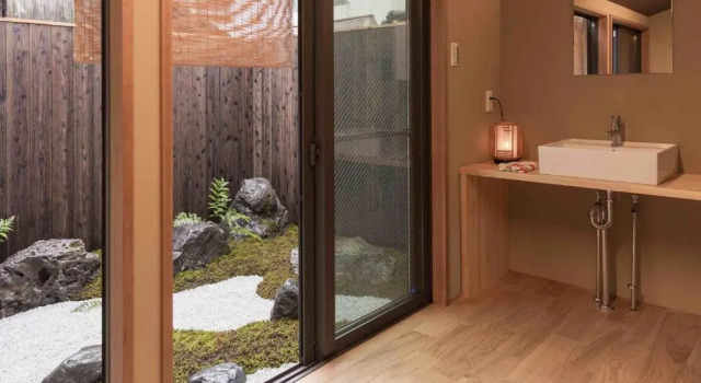 Четырёхместный номер Standard с видом на сад Marikoji Inn Kyoto