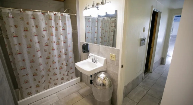 Номер Standard с 3 комнатами Spectacular Condo Slopeside Location and Mountain View! Close to Village Gondola by RedAwning