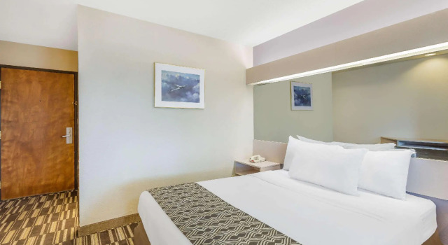 Двухместный номер Standard Microtel Inn & Suites by Wyndham