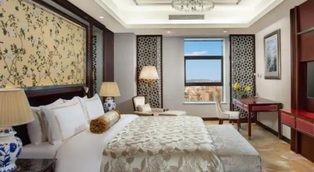 Люкс Prestige Dali Century Hotel