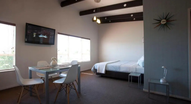 Апартаменты Deluxe c 1 комнатой Broadway Motel & Miro Court Villas