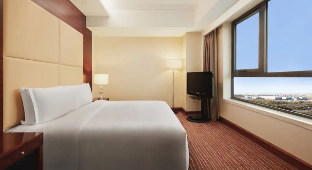 Двухместный номер Lounge Access High Floor Premium Crowne Plaza Beijing International Airport by IHG