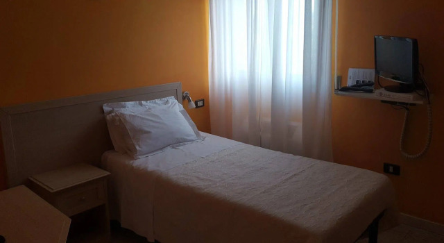 Hotel Trasimeno Bittarelli, Забронировать Отель Отели в центре Кастильоне-дель-Лаго с завтраком, отели в центре Кастильоне-дель-Лаго с завтраком