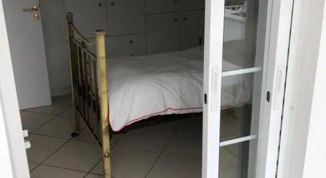 Pounta Beach House, Забронировать Отель Отели Лавреотики с парковкой, Парковка