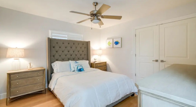 Naples Park Rental w/ Hot Tub ~ 1 Mi to Beach!, Забронировать Дом для отпуска Нейплс-Парк Southwest Florida