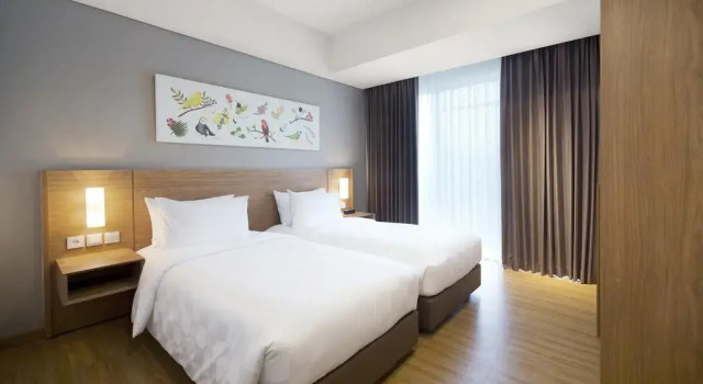 Deluxe Twin room Aviary Bintaro