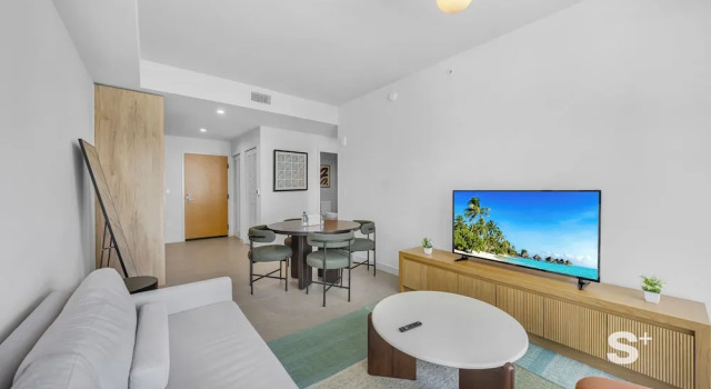 Skyline Views 1BR in - Rooftop pool