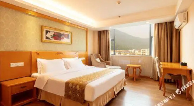Двухместный номер Standard GreenTree Inn ZhuHai Jinwan District Zhuhai Airport Jilin University Hotel