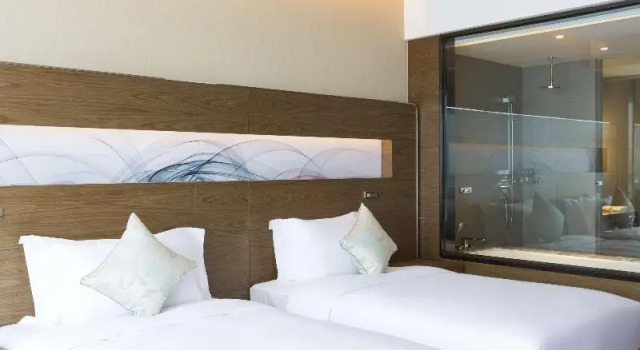 Standardowy dwuosobowy pokój Novotel Rizhao Suning