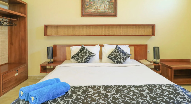 Ocho Bali Surf Camp