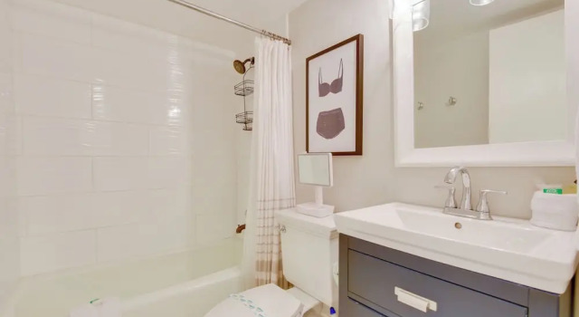 Апартаменты Siesta Key Condo w/ Heated Pool < 1 Mi to Beach