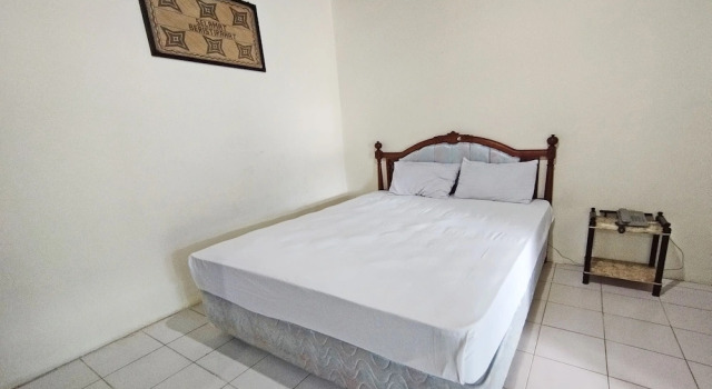 Номер Standard OYO 91973 Green Hotel Near Polsek Sabangau