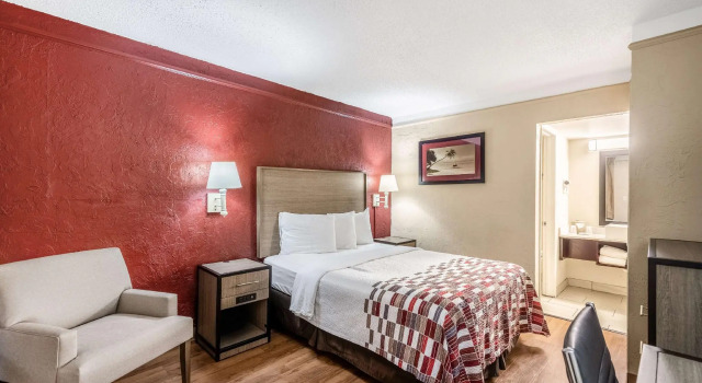 Двухместный номер Standard Red Roof Inn Tampa Bay - St. Petersburg