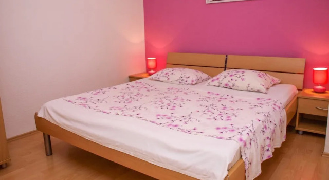 Apartment Postira Meri, Prenota Appartamento Hotel a Croatian Islands con parcheggio, Parcheggio