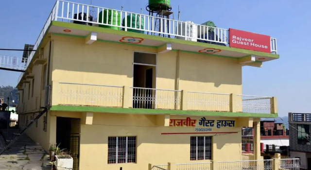 Rajveer Guest House, Prenota Affittacamere Almora Uttarakhand