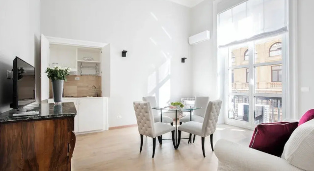 Апартаменты Classic Prestigious Apartments Via Barberini