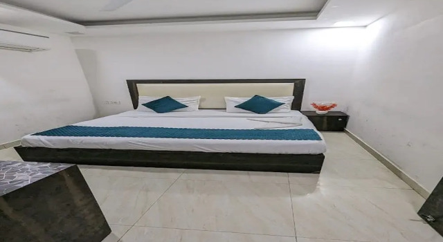 Hotel The Green Arrow, Забронировать Отель Отели Нью-Дели с парковкой, Парковка